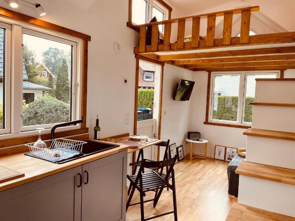 Tiny House Fleesensee Mit Eigenem Garten Und Nur Wenige Meter Vom Seeufer Göhren-Lebbin Eksteriør bilde