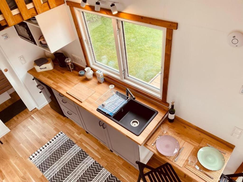 Tiny House Fleesensee Mit Eigenem Garten Und Nur Wenige Meter Vom Seeufer Göhren-Lebbin Eksteriør bilde